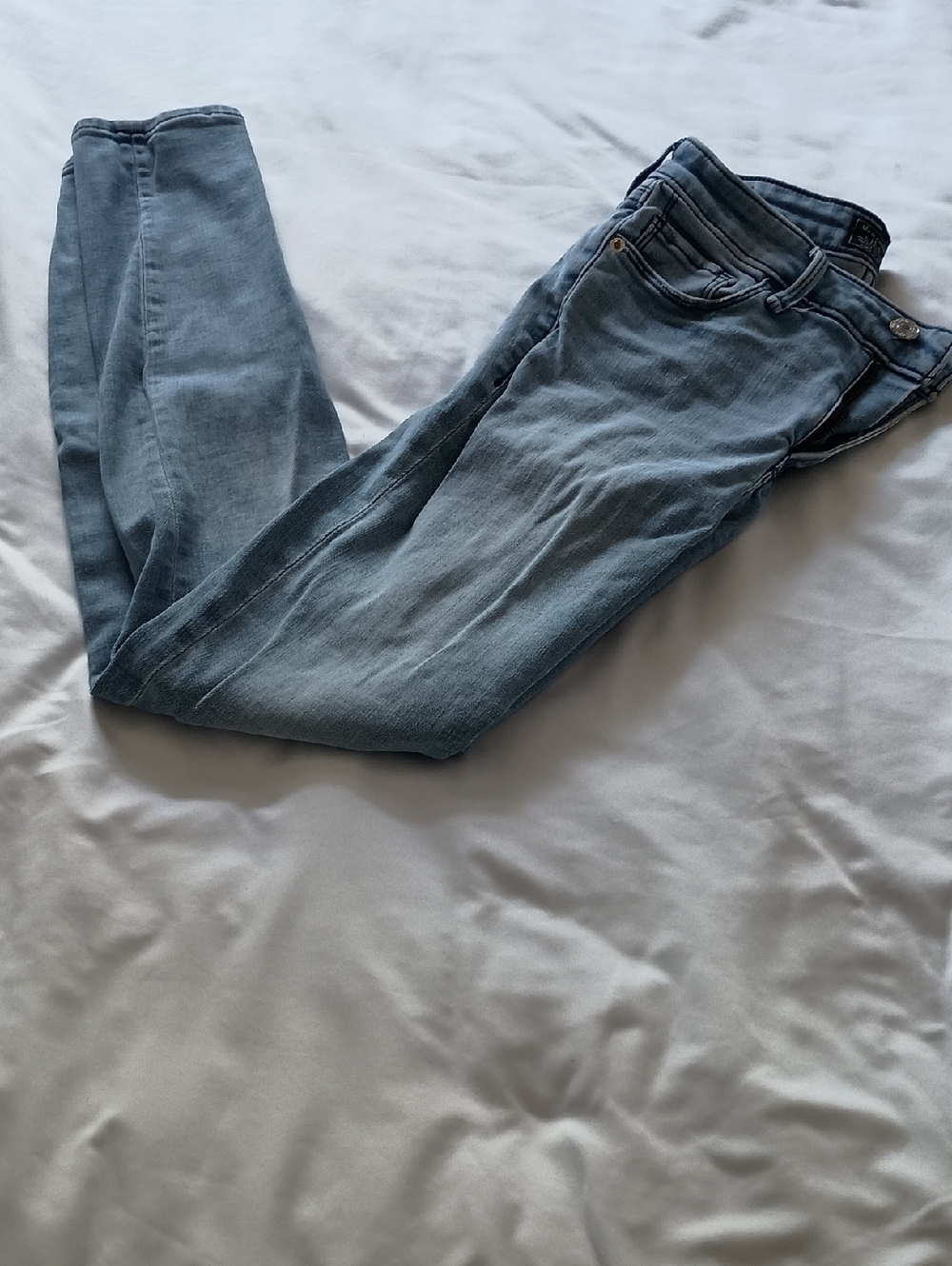 Abercrombie & Fitch Light Wash Skinny Jeans